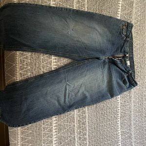 Selling used cinch jeans